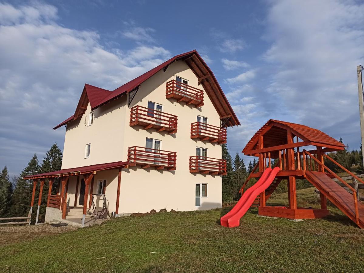 Hotel У Павла Yablunytsya Esterno foto