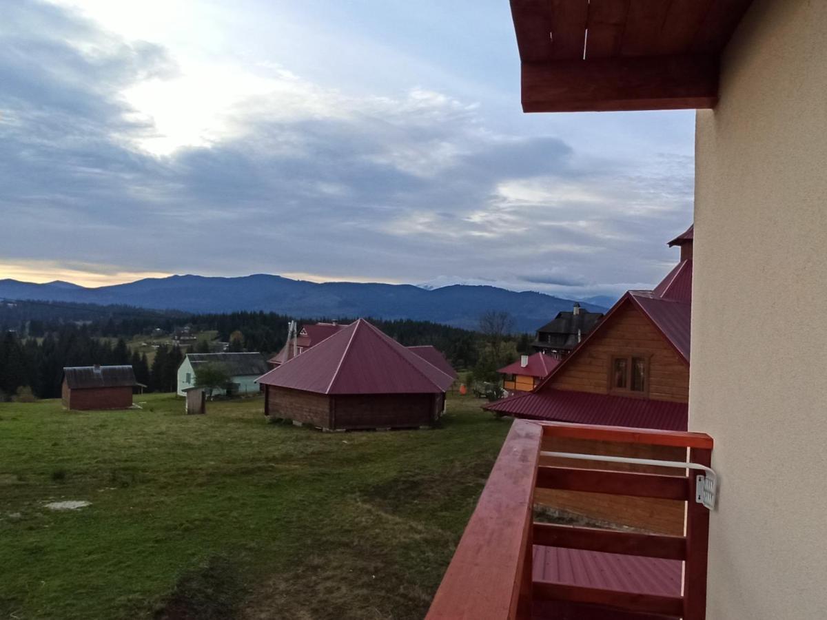 Hotel У Павла Yablunytsya Esterno foto